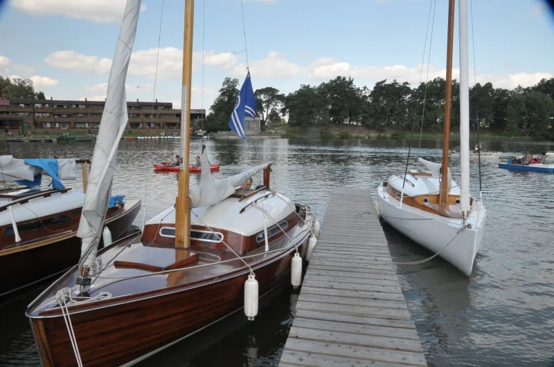 Regatta RUT Classic – Rennen klassischer Holzsegelboote auf dem Mácha-See